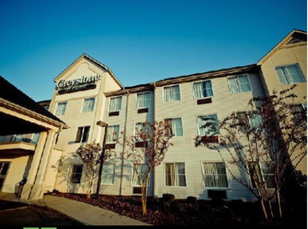Greystone Inn & Suites - main image