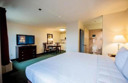 Greystone Inn & Suites - image 13
