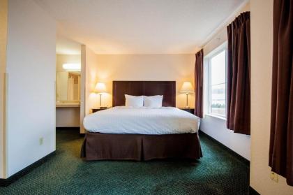 Greystone Inn & Suites - image 14