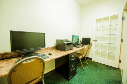 Greystone Inn & Suites - image 7