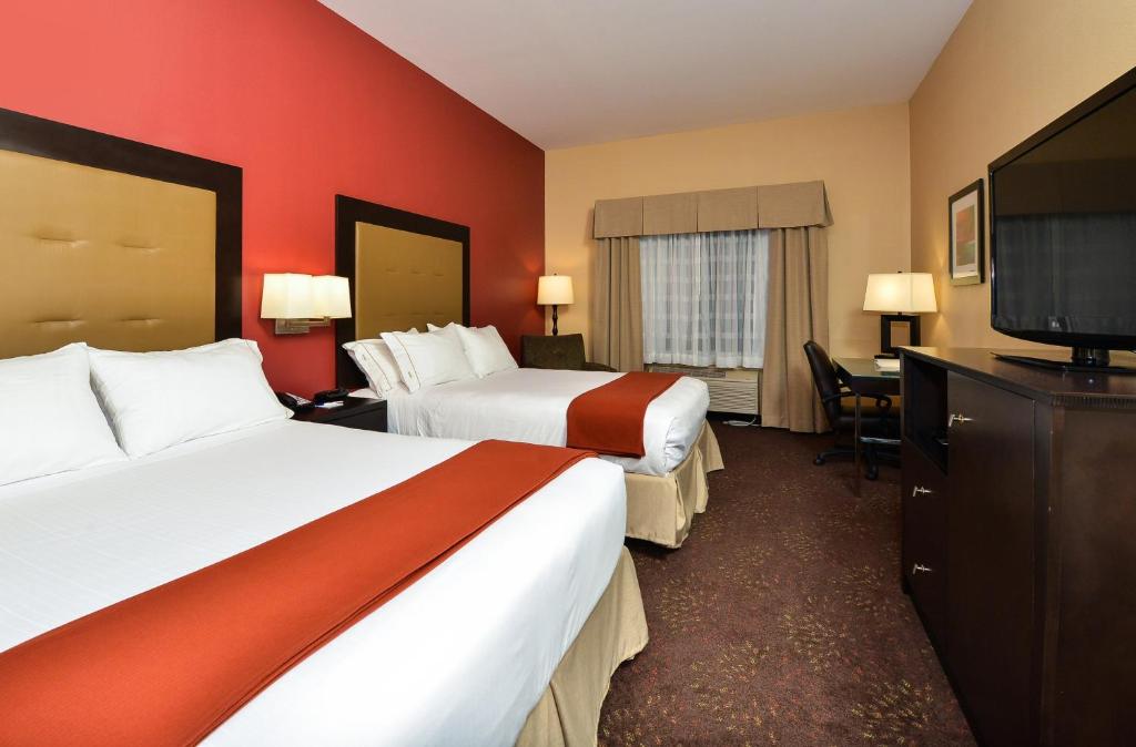 Holiday Inn Express Vancouver North an IHG Hotel - image 4