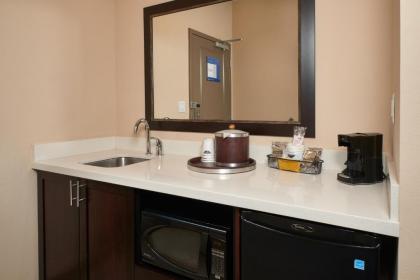 Hampton Inn & Suites Portland/Vancouver - image 13