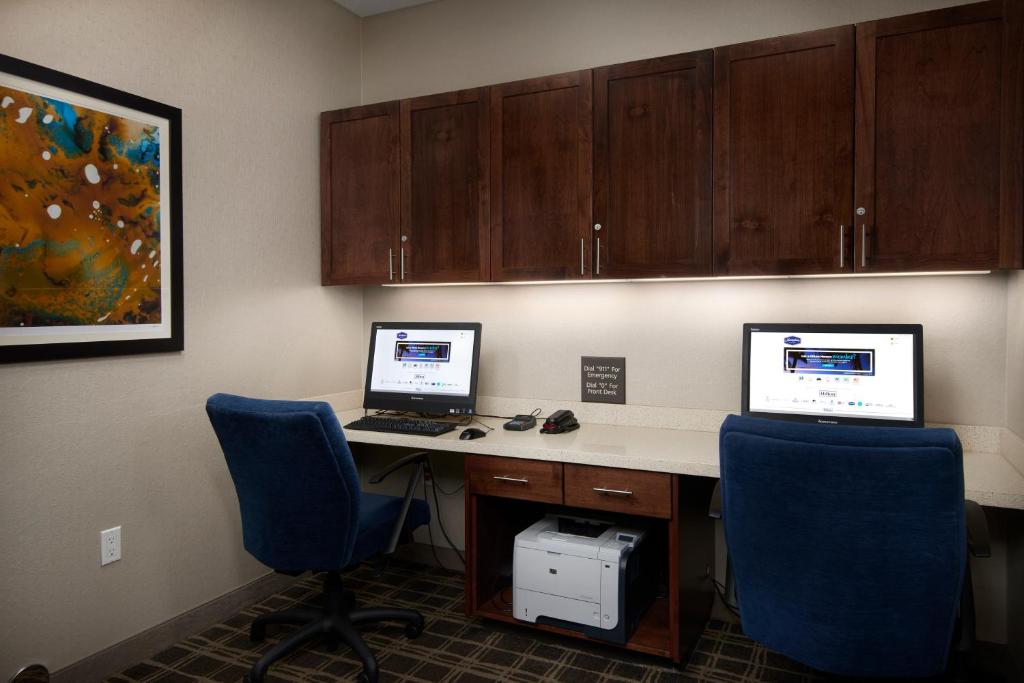 Hampton Inn & Suites Portland/Vancouver - image 5
