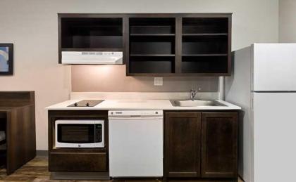 WoodSpring Suites Portland Vancouver - image 5