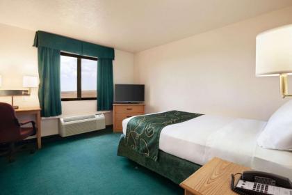 Travelodge by Wyndham Vaughn - image 6