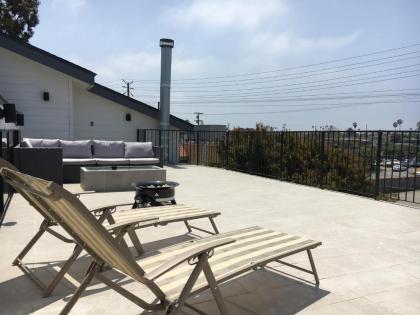 Venice Beach Gem - image 5