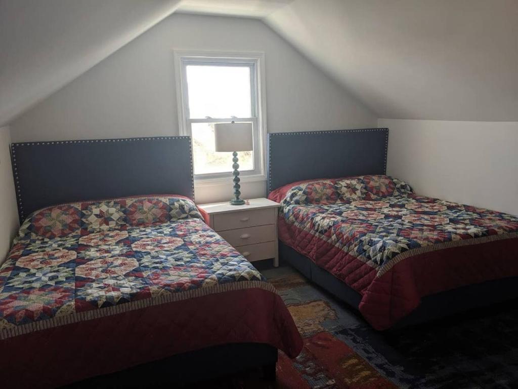 Lux 3 Bd - Perfect & Parking & Massive Patio - image 2