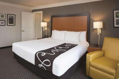 La Quinta Inn by Wyndham Ventura - image 12