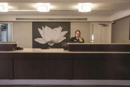 La Quinta Inn by Wyndham Ventura - image 1