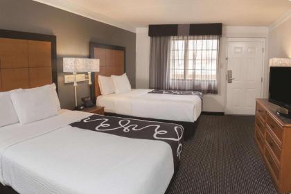 La Quinta Inn by Wyndham Ventura - image 4