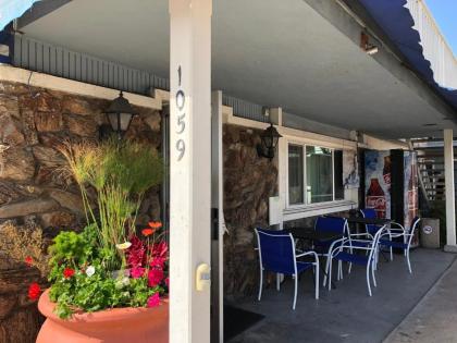 The Shores Inn - image 3