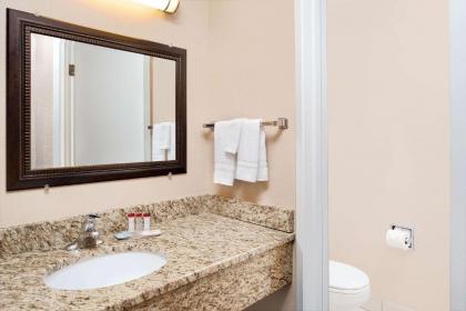 Ramada by Wyndham Spokane Valley - image 4