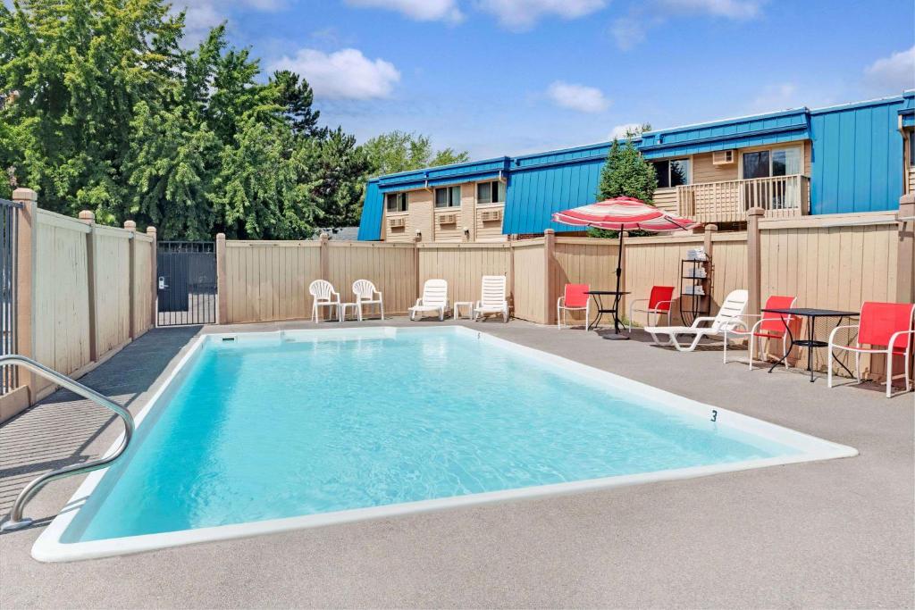 Ramada by Wyndham Spokane Valley - image 5