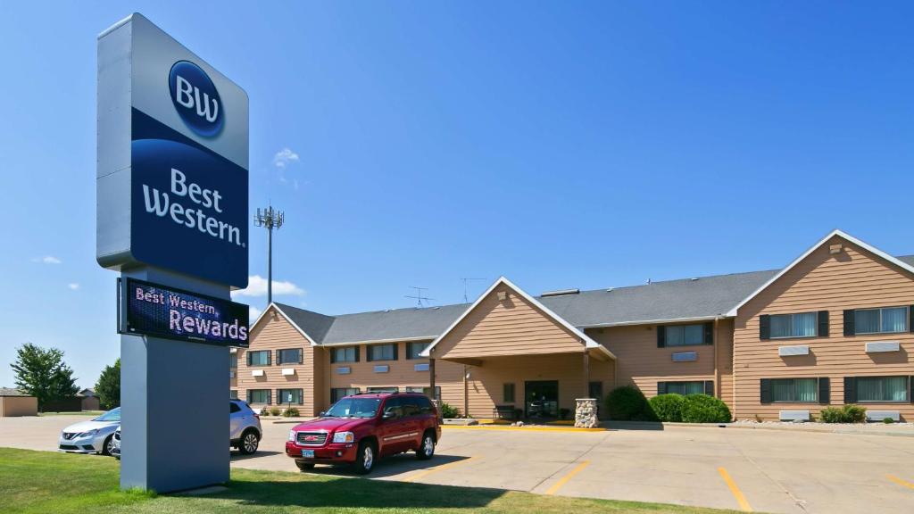 Best Western Vermillion Inn - main image