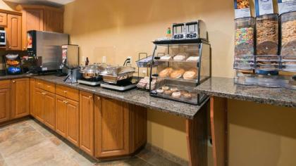 Best Western Vermillion Inn - image 11