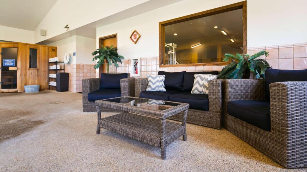 Best Western Vermillion Inn - image 4