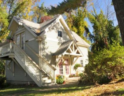 Alpine Haus Bed & Breakfast Inn - image 13