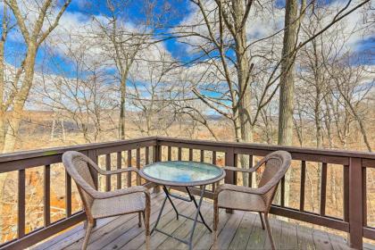 mountain Creek Condo with Grill Walk to Lifts Vernon New Jersey