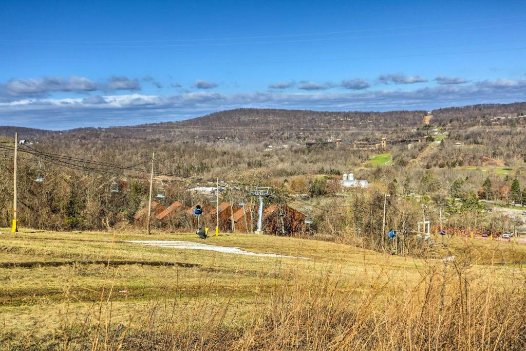 Mountain Creek Condo with Grill Walk to Lifts! - image 2
