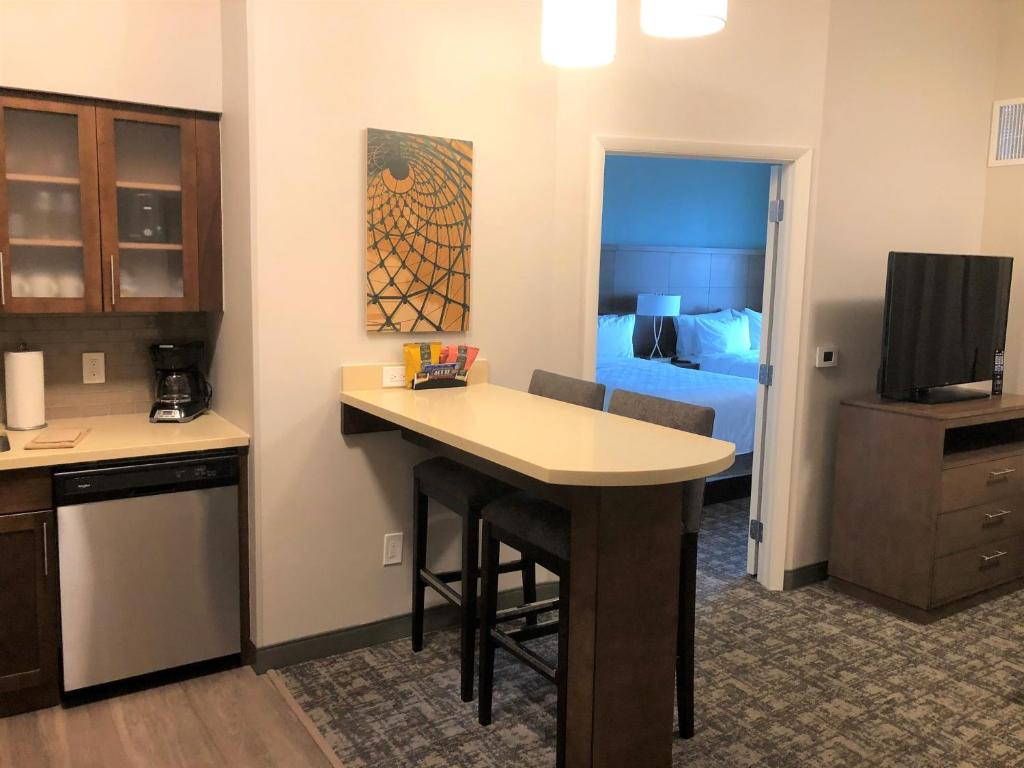 Staybridge Suites - Vero Beach an IHG Hotel - image 4