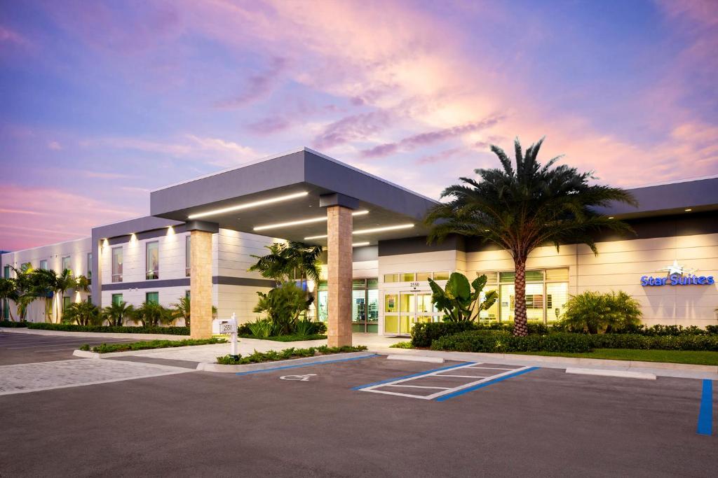 Star Suites An Extended Stay Hotel - main image
