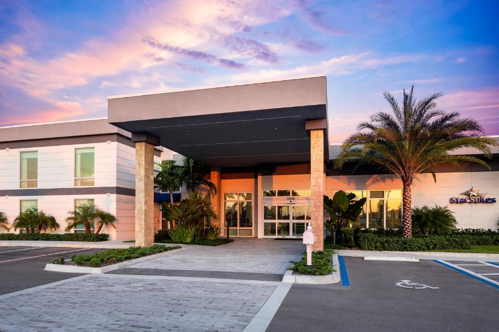 Star Suites An Extended Stay Hotel - image 6