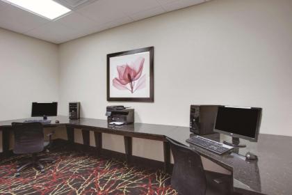 La Quinta by Wyndham Verona - image 14
