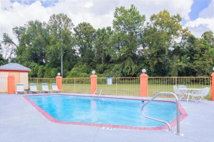 Howard Johnson by Wyndham Vicksburg - image 3