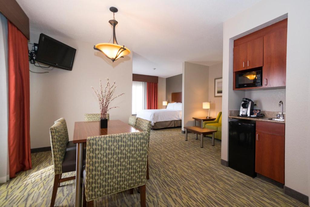 Holiday Inn Express Vicksburg an IHG Hotel - image 5