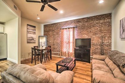 Updated Sears Quarters Condo   Walk to Dining