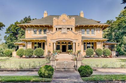 Oak Hall Mississippi