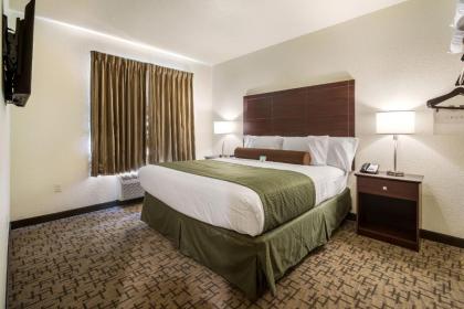 Cobblestone Hotel & Suites - Victor - image 14