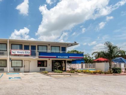 Quality Inn & Suites Victoria
