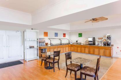 Hawthorn Suites - image 5