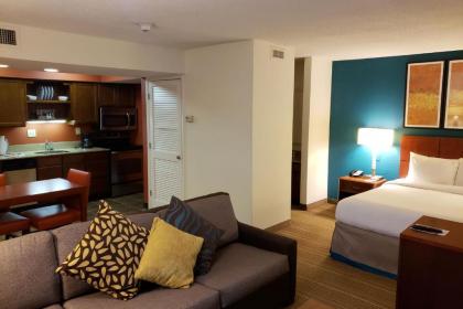 Hawthorn Suites by Wyndham Vienna VA - image 13