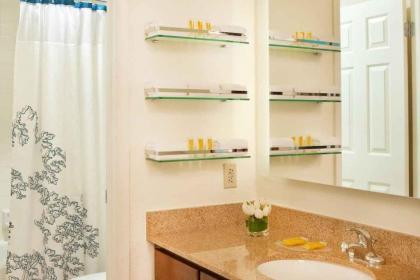 Hawthorn Suites by Wyndham Vienna VA - image 16