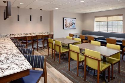 Residence Inn by Marriott Tysons - image 14