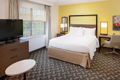 Residence Inn by Marriott Tysons - image 15