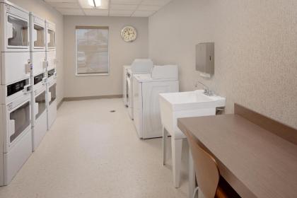 Residence Inn by Marriott Tysons - image 8