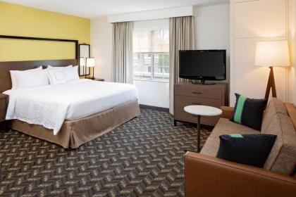 Residence Inn by Marriott Tysons - image 9
