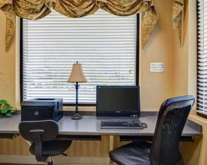Quality Inn Tysons Corner - image 11