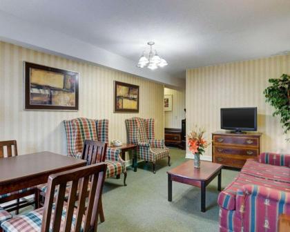 Quality Inn Tysons Corner - image 6