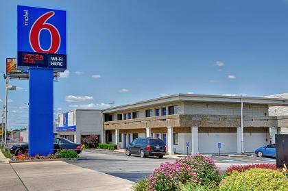 Motel 6-Villa Park IL - Chicago West - image 13