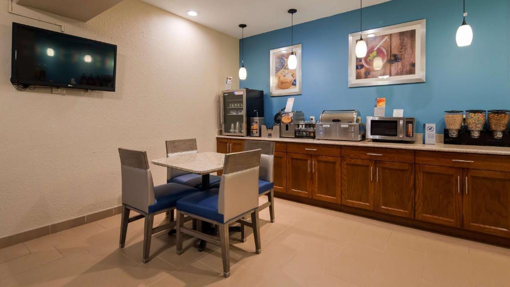Best Western Ville Platte - image 7