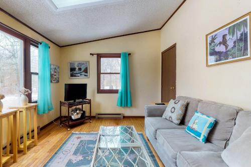 Sea Glen Cottage - main image