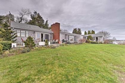 Waterfront Vineyard Haven Home near Main Street! - image 3