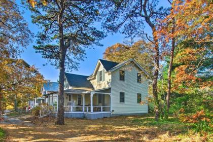 Oak Bluffs Family Home Less Than 1 Mi to Town and Beach - image 7