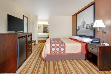 Super 8 by Wyndham Big Cabin/Vinita Area - image 13