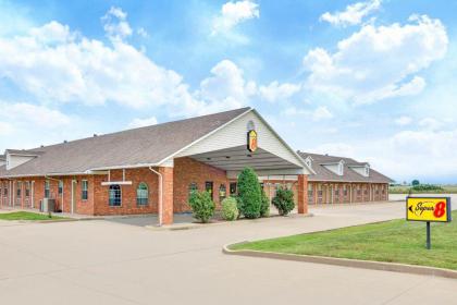Super 8 by Wyndham Big Cabin/Vinita Area - image 5