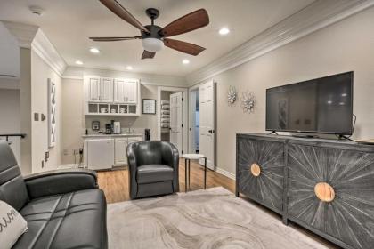 Upscale House with Pool - By Historic Route 66! - image 3